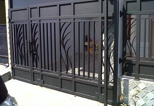 Desain pagar minimalis dari besi hollow galvanis untuk rumah