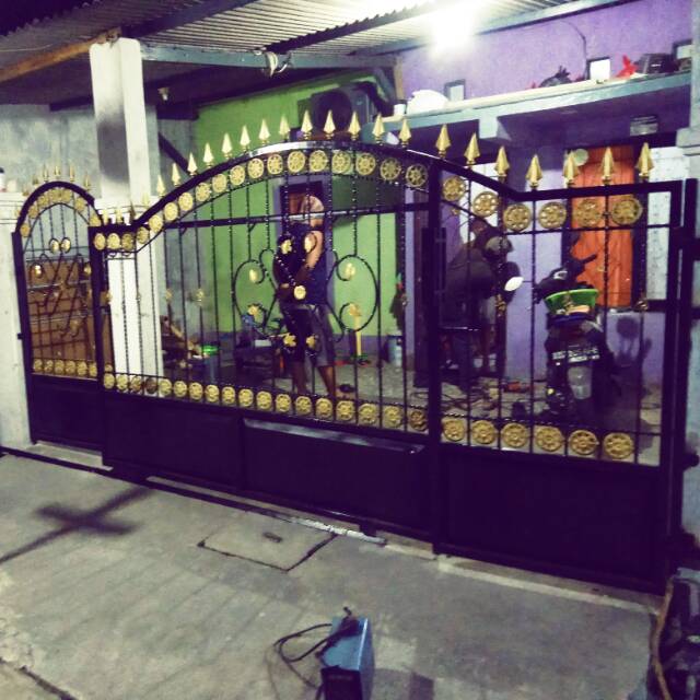Pagar Besi Bergelombang